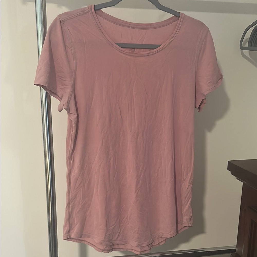 Lululemon Athletica Fitted Pink Short Sleeve Tee
